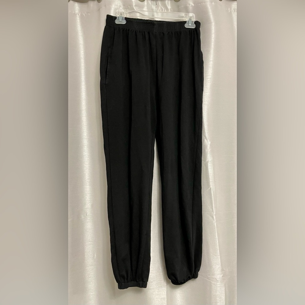 Vemubapis - black joggers